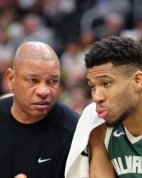 雄鹿冲出换帅磨合期！防守升级字母哥冲冠更有底气