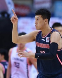 伟德体育bevictor-刘传兴22+18，杜润旺19+4，广州体院74-75惜败武汉体院